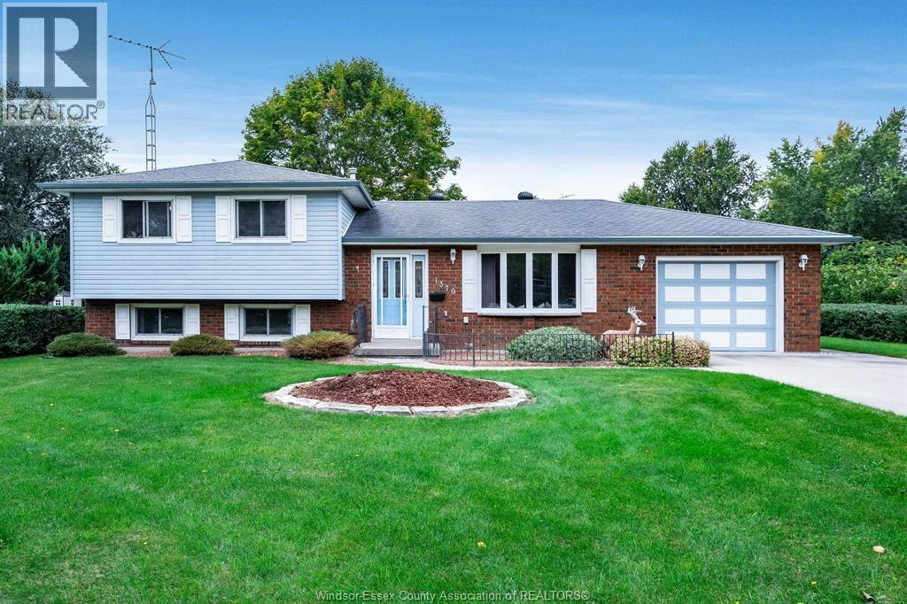 1379 Oxford Avenue, Kingsville, ON, N9Y 2G7