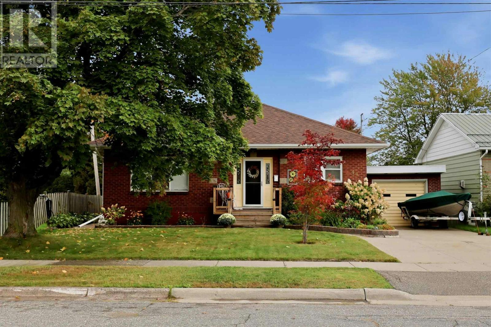 44 Mccrea Street, Sault Ste. Marie, ON, P6A 4A1