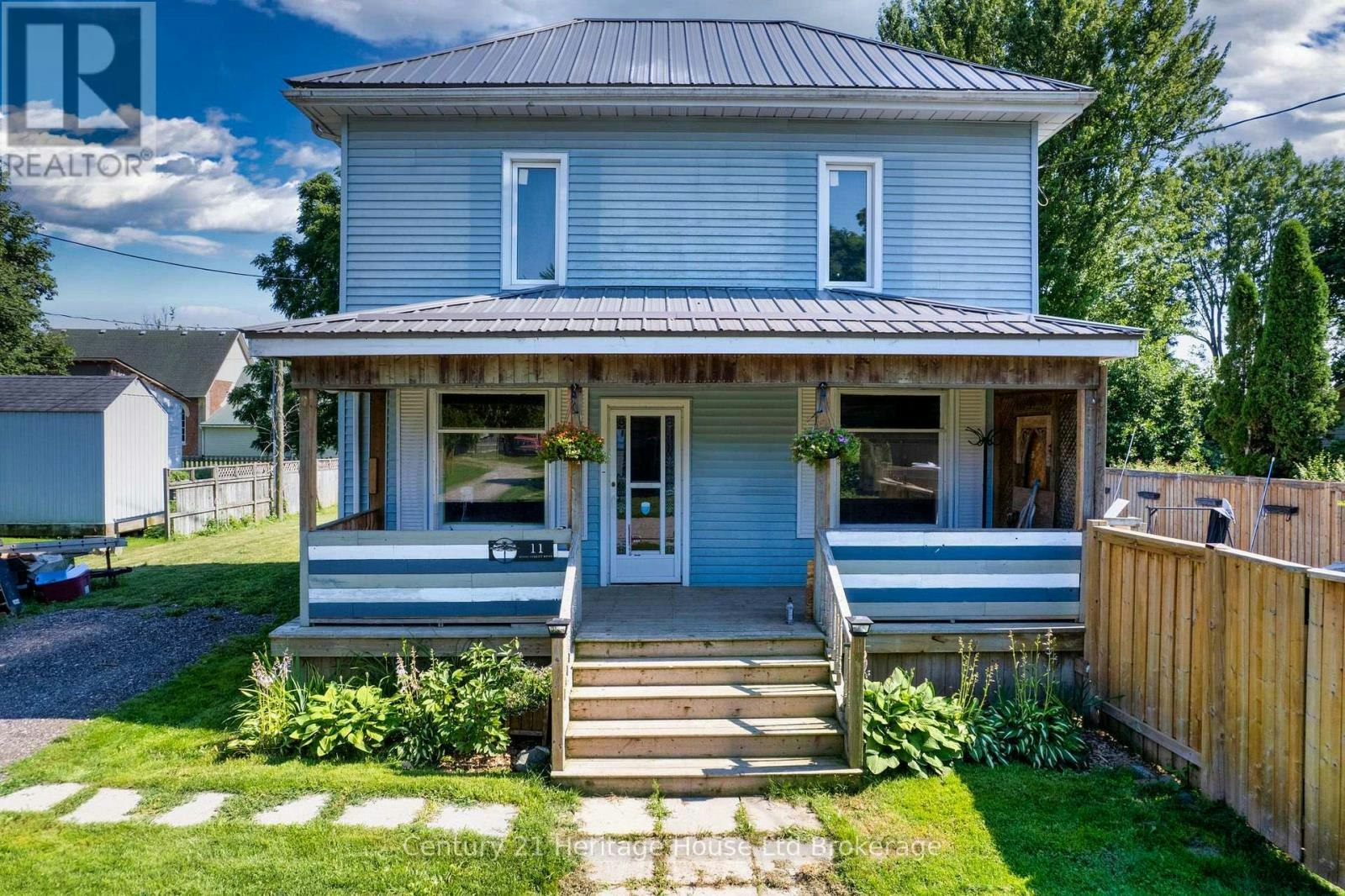 11 Wood Street W, Oxford Station, ON, N0L 1C0
