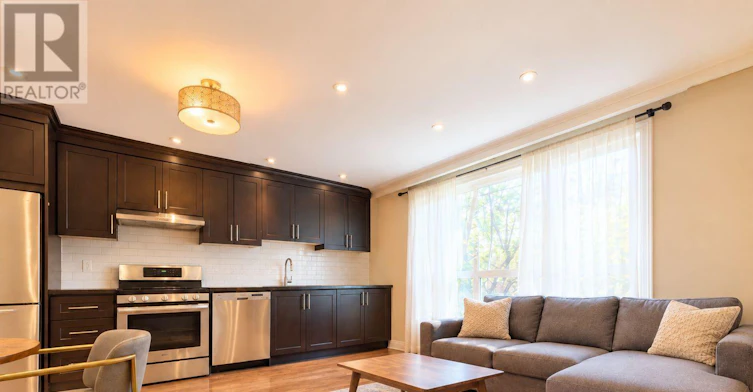 2-211 St Clements Avenue, Toronto, ON, M4R 1H3 - 3