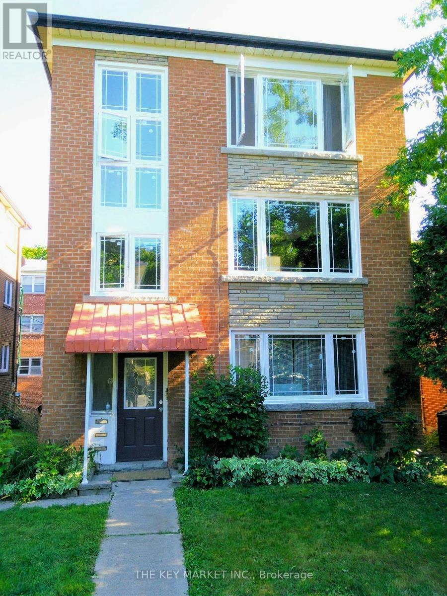 2-211 St Clements Avenue, Toronto, ON, M4R 1H3 - 2