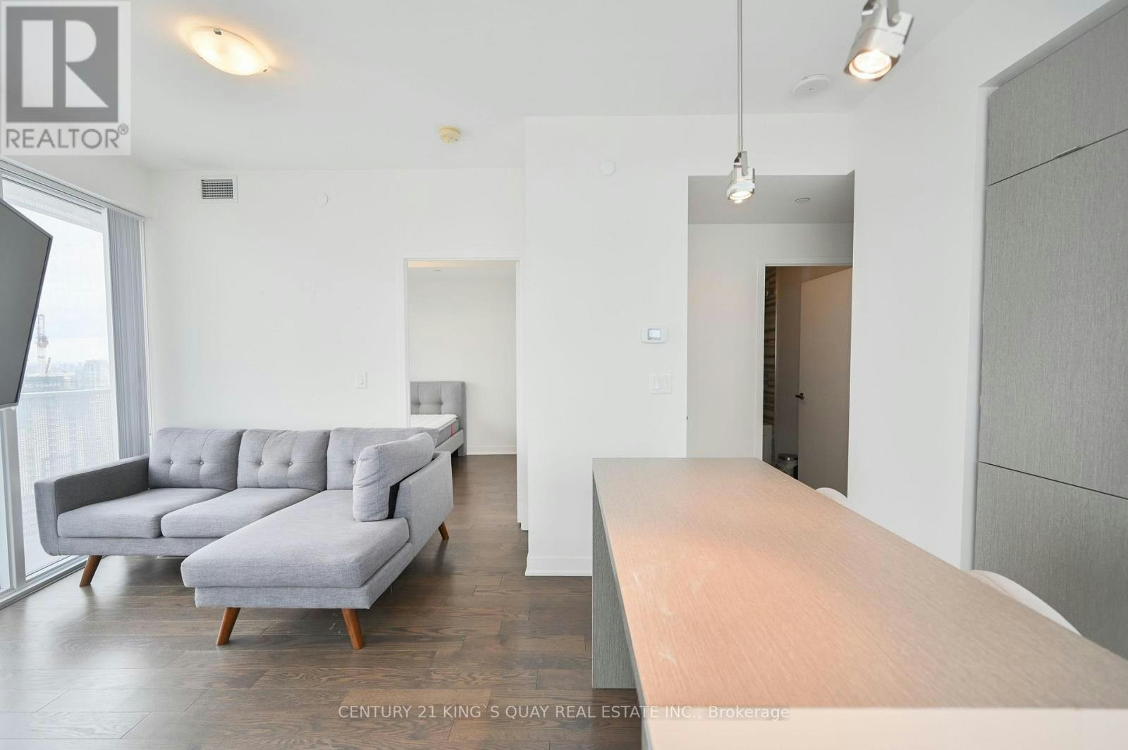 6802-88 Harbour Street, Toronto, ON, M5J 0C3 - 7