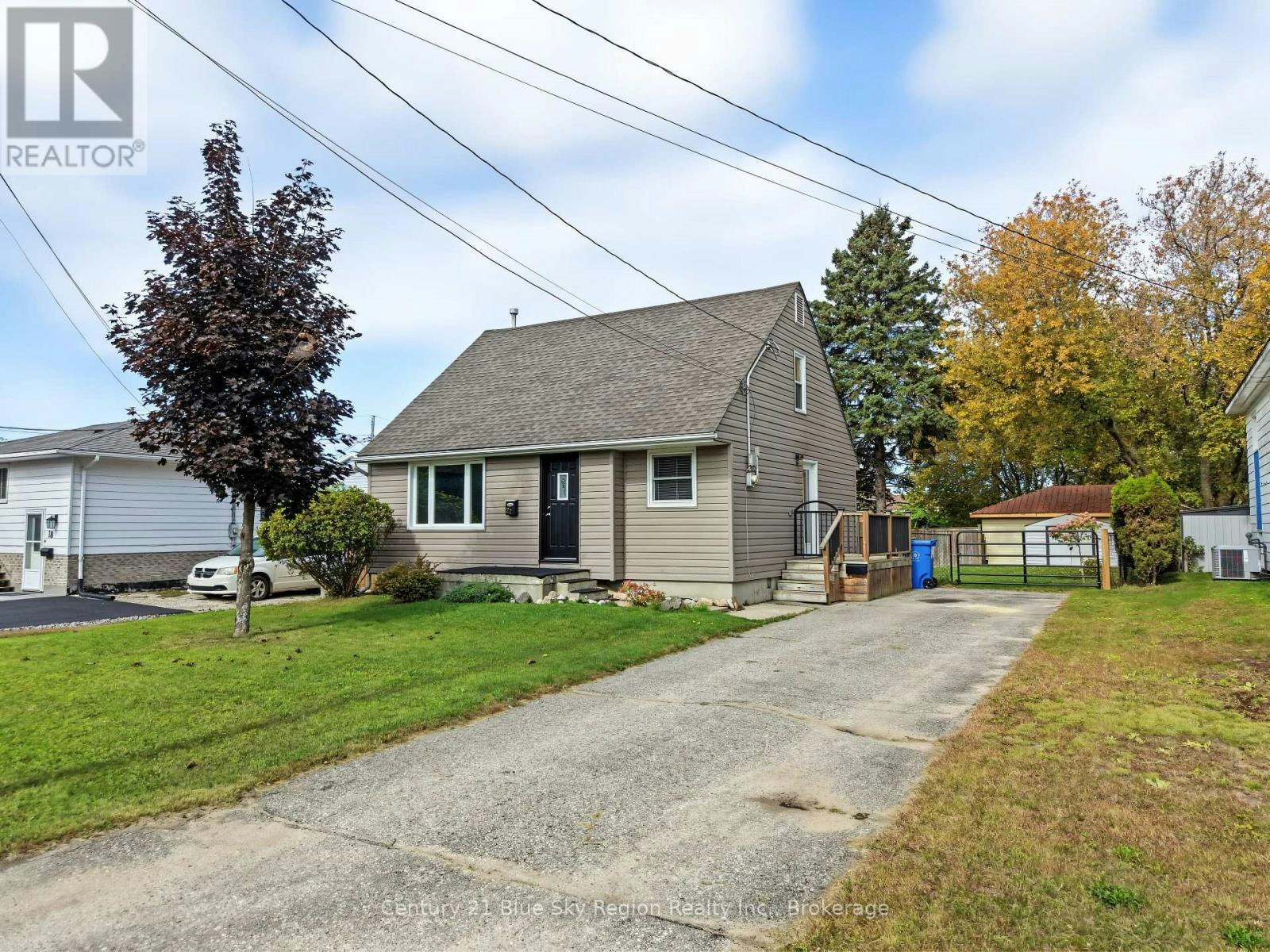22 Corbett Street, North Bay, ON, P1A 1M5