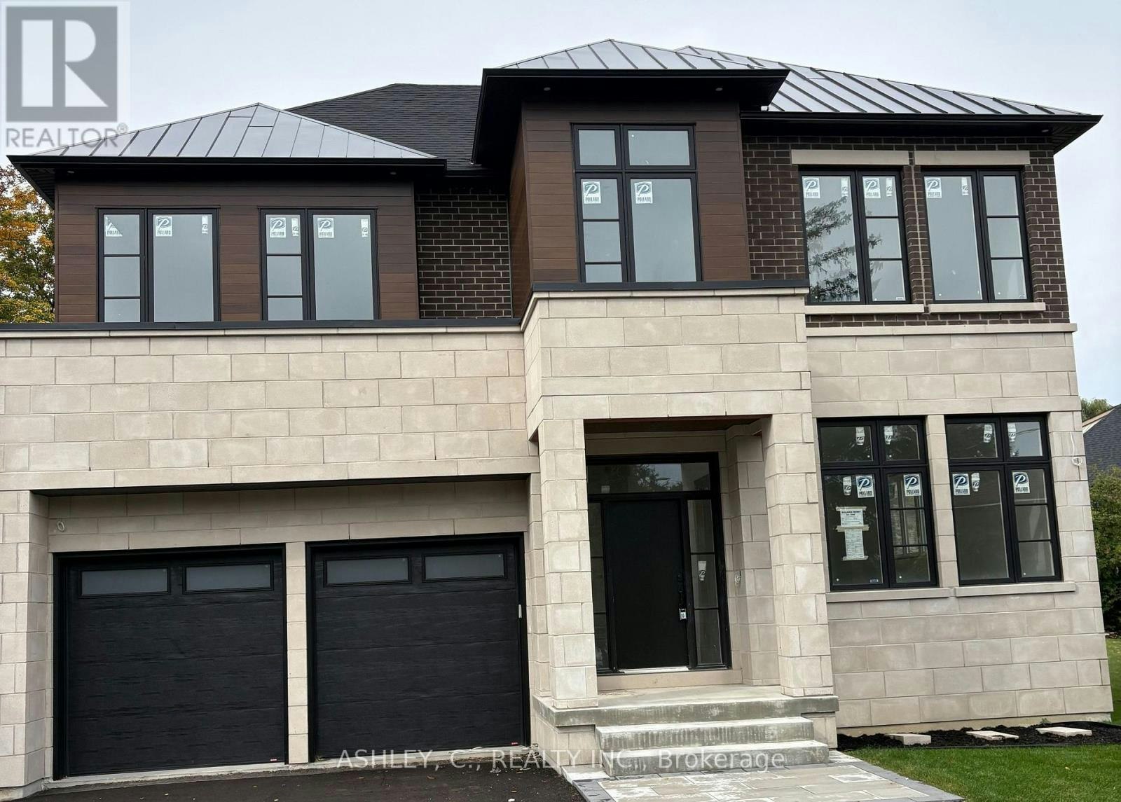 2574 Sharon Crescent, Mississauga, ON, L5C 1Y8