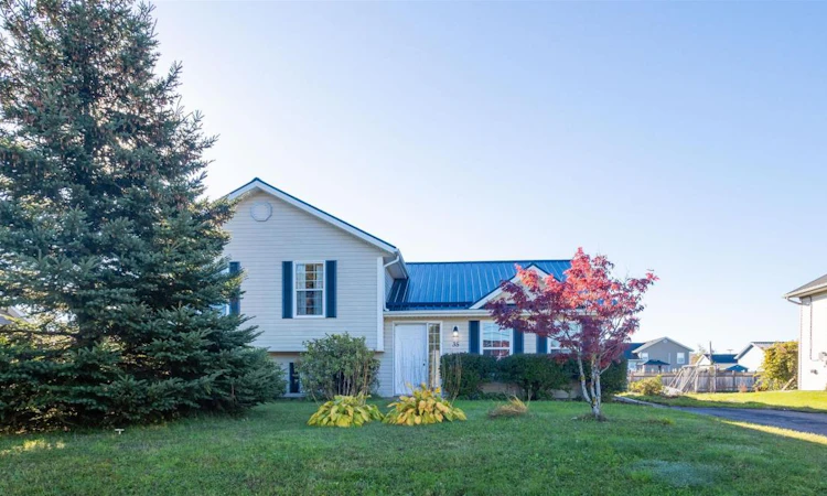 35 Barbour Circle
