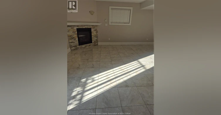 LOWER-4783 Periwinkle, Windsor, ON, N9G 3G8 - 3