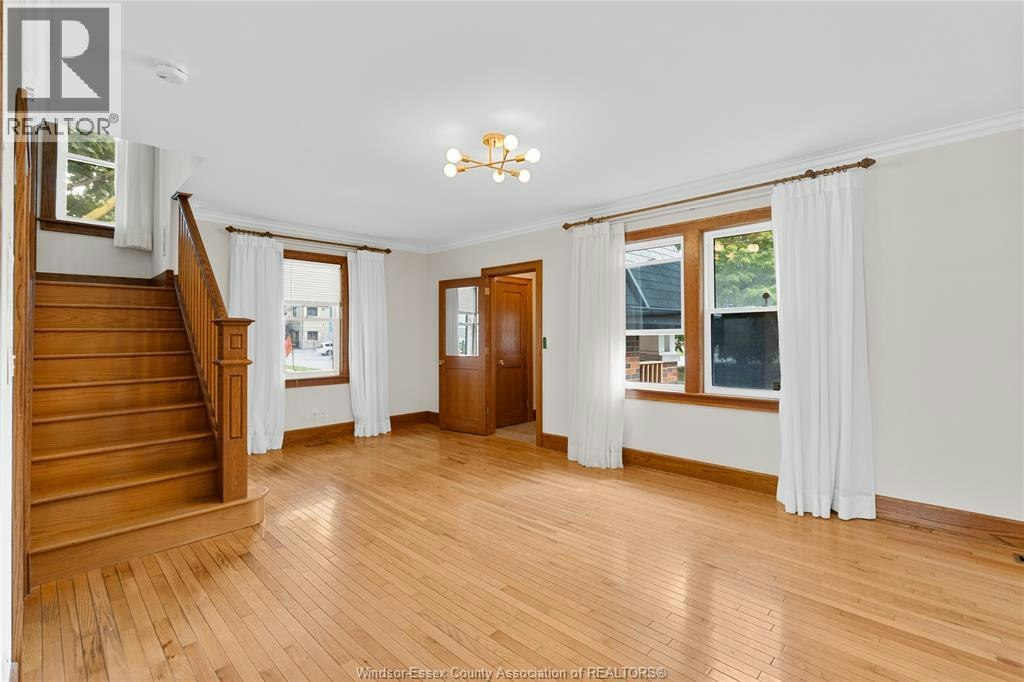 192 Shepherd Street East, Windsor, ON, N9X 2K3 - 8
