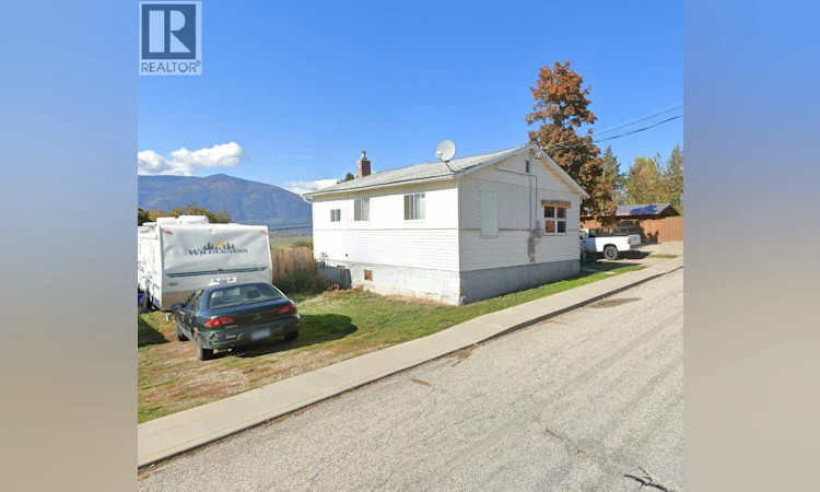 229 S 9th Avenue