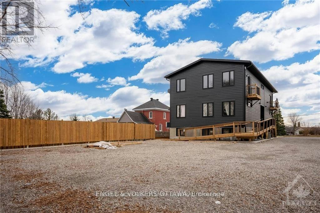 3-8 Philip Street, Smiths Falls, ON, K7A 3L6 - 12