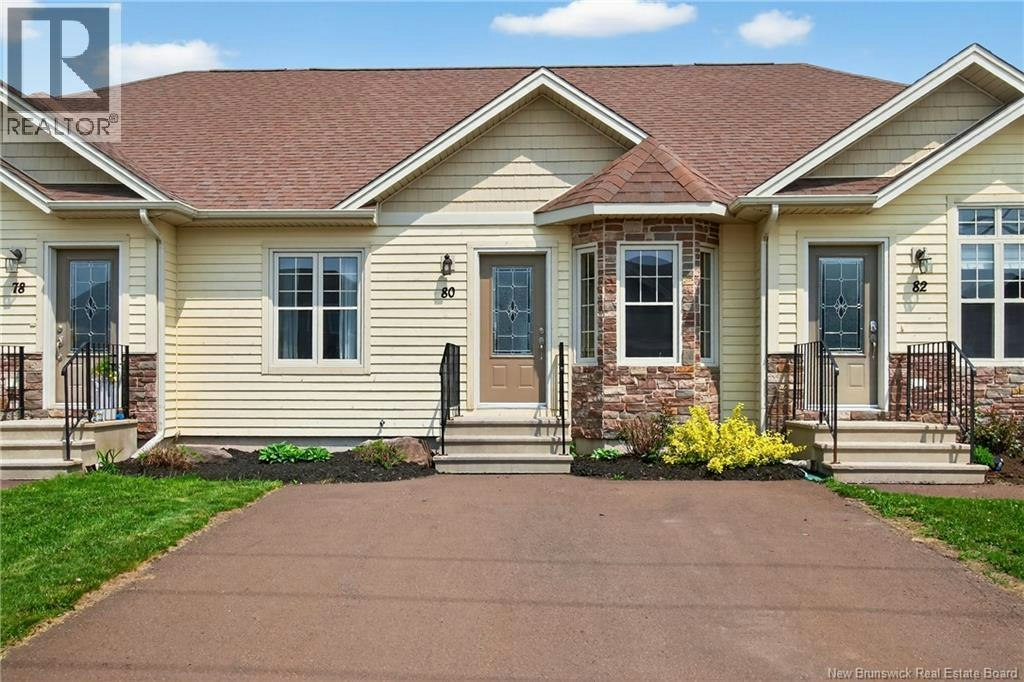 102-80 Lakeburn Avenue, Dieppe, NB, E1A 0Y7