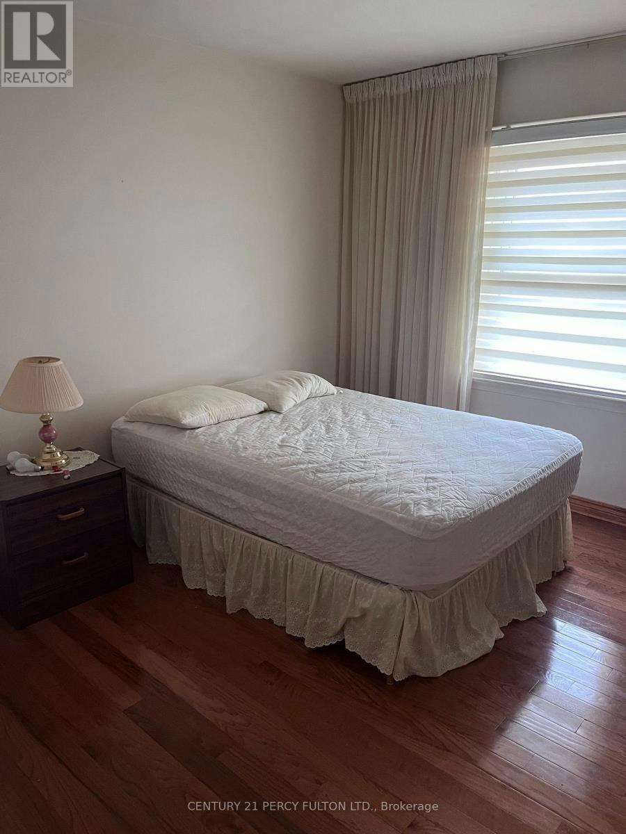 41 Pachino Boulevard, Toronto, ON, M1R 4J6 - 6