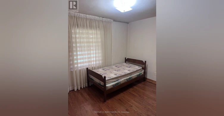 41 Pachino Boulevard, Toronto, ON, M1R 4J6 - 3