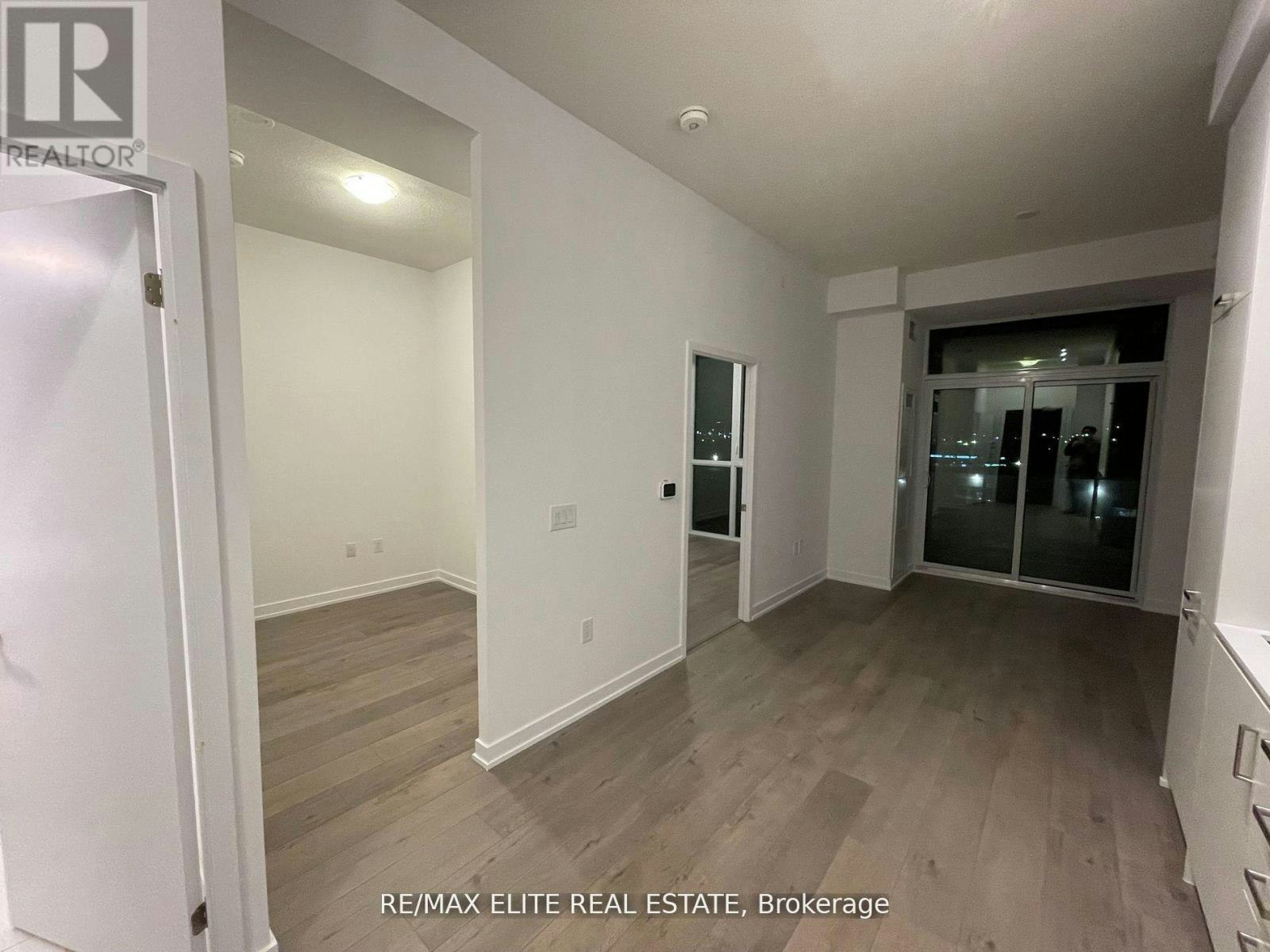 510-60 Honeycrisp Crescent, Vaughan, ON, L4K 0N5 - 3