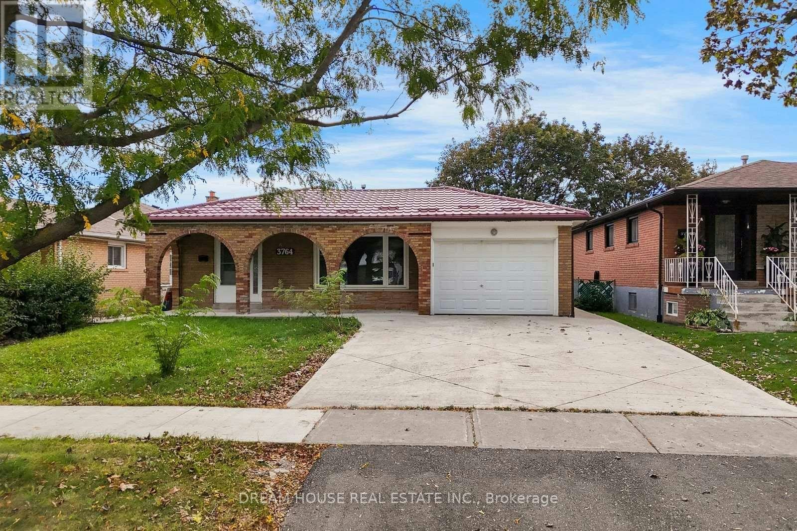 3764 Wyewood Road, Mississauga, ON, L4T 2A2