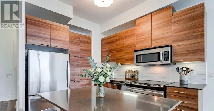 PH5-15 Viking Lane, Toronto, ON, M9B 0A3