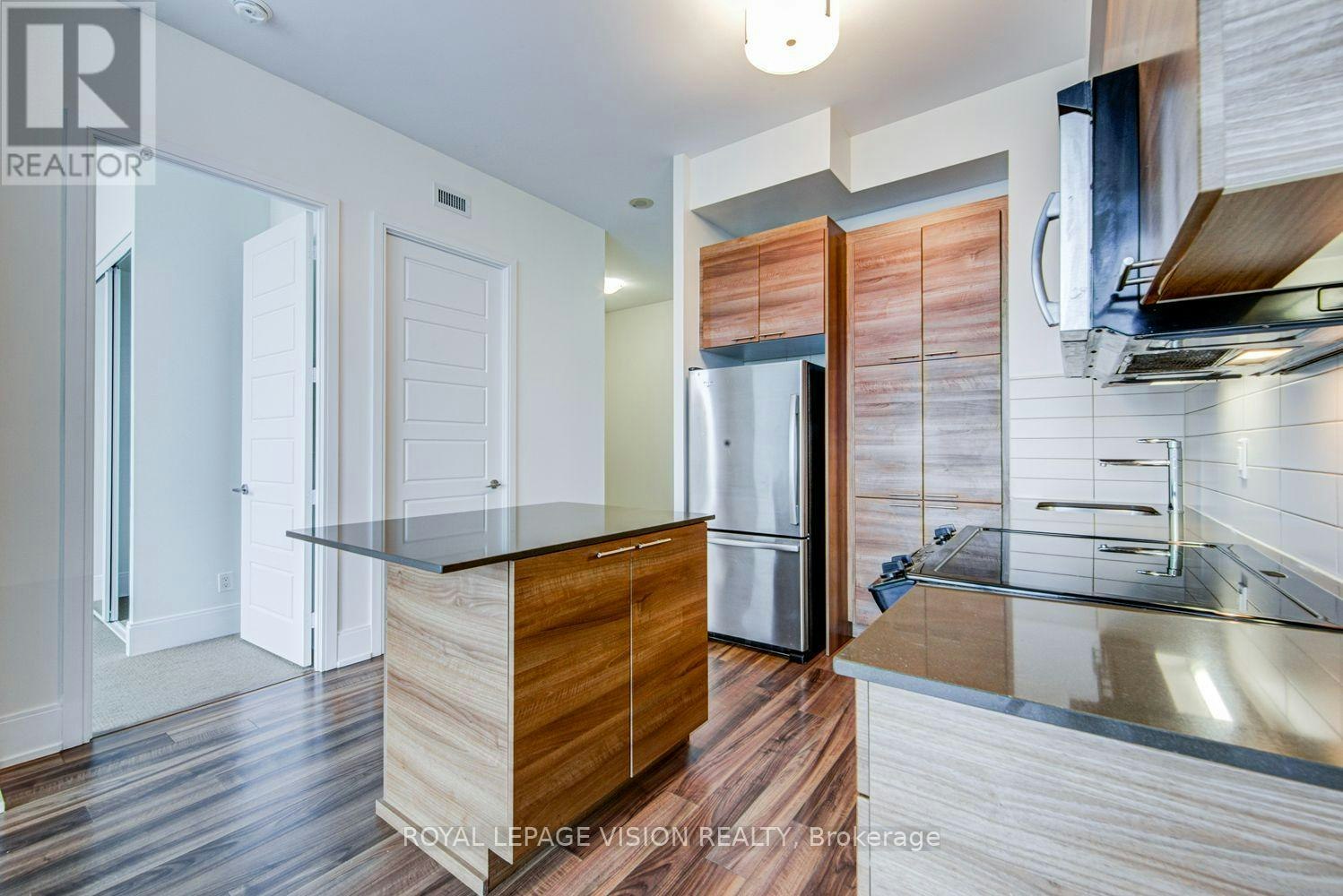 PH5-15 Viking Lane, Toronto, ON, M9B 0A3 - 17