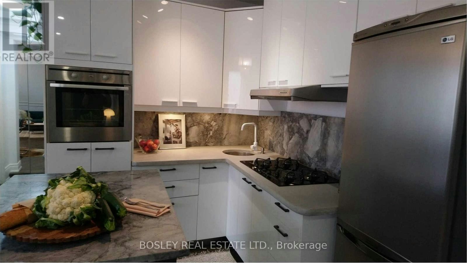 1-11 Boustead Avenue, Toronto, ON, M6R 1Y7 - 3