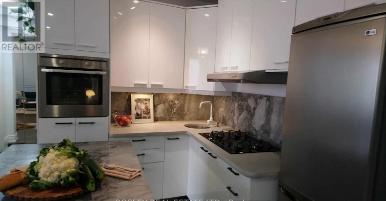 1-11 Boustead Avenue, Toronto, ON, M6R 1Y7 - 3