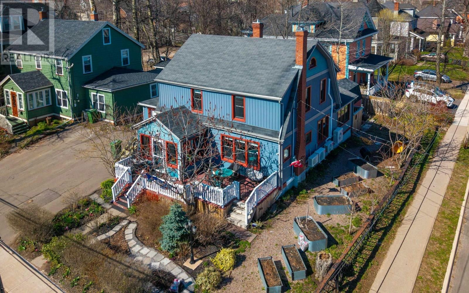 82 Weymouth Street, Charlottetown, PE, C1A 4Y8
