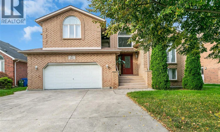 445 John Harvey Crescent