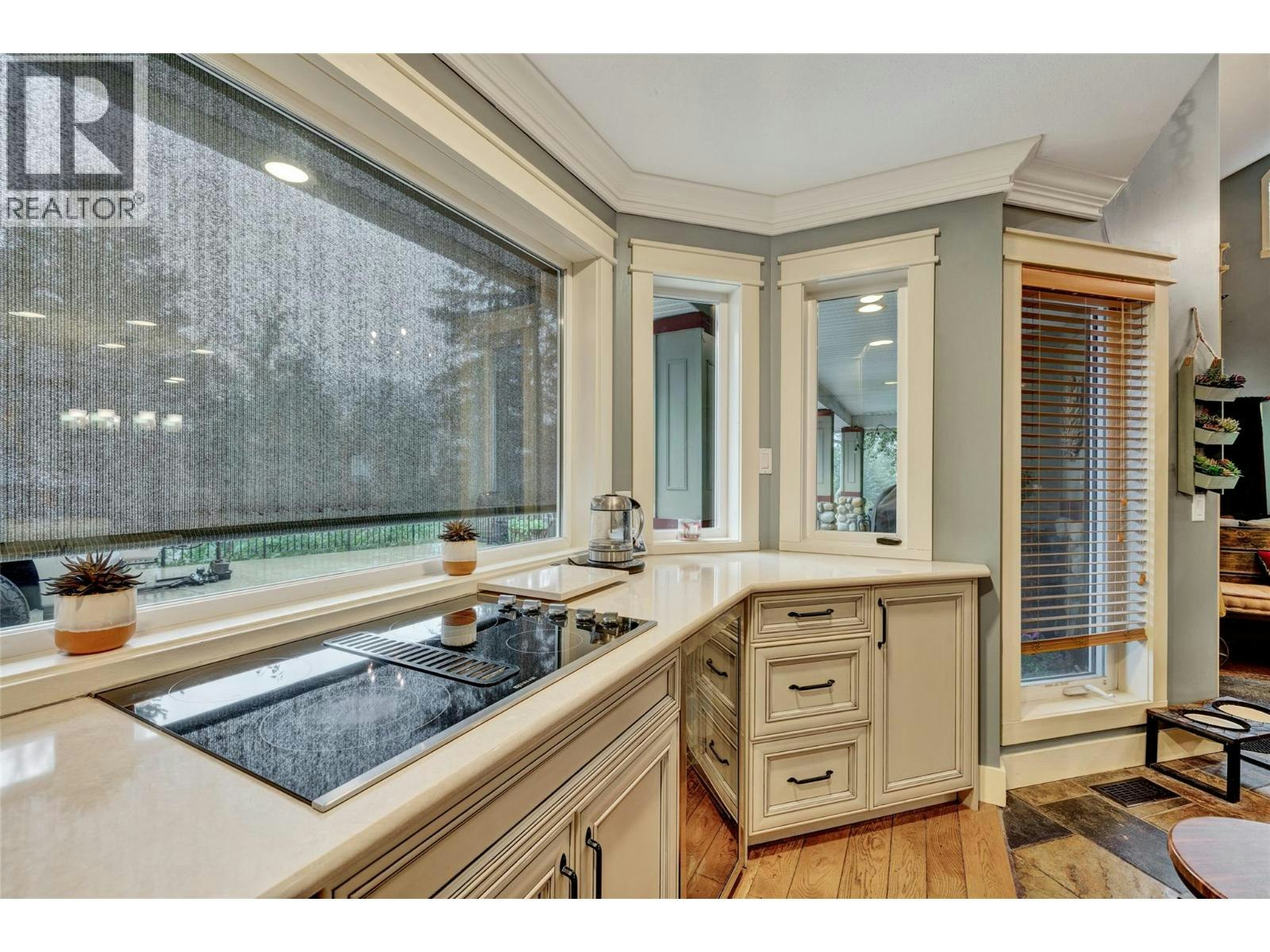 12300 E E 33 Highway Highway, Kelowna, BC, V1P 1K4 - 12