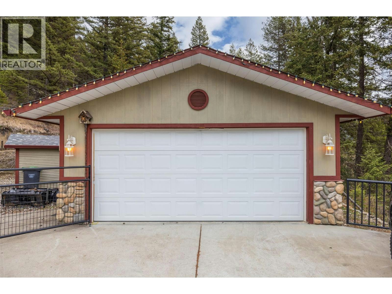 12300 E E 33 Highway Highway, Kelowna, BC, V1P 1K4 - 57