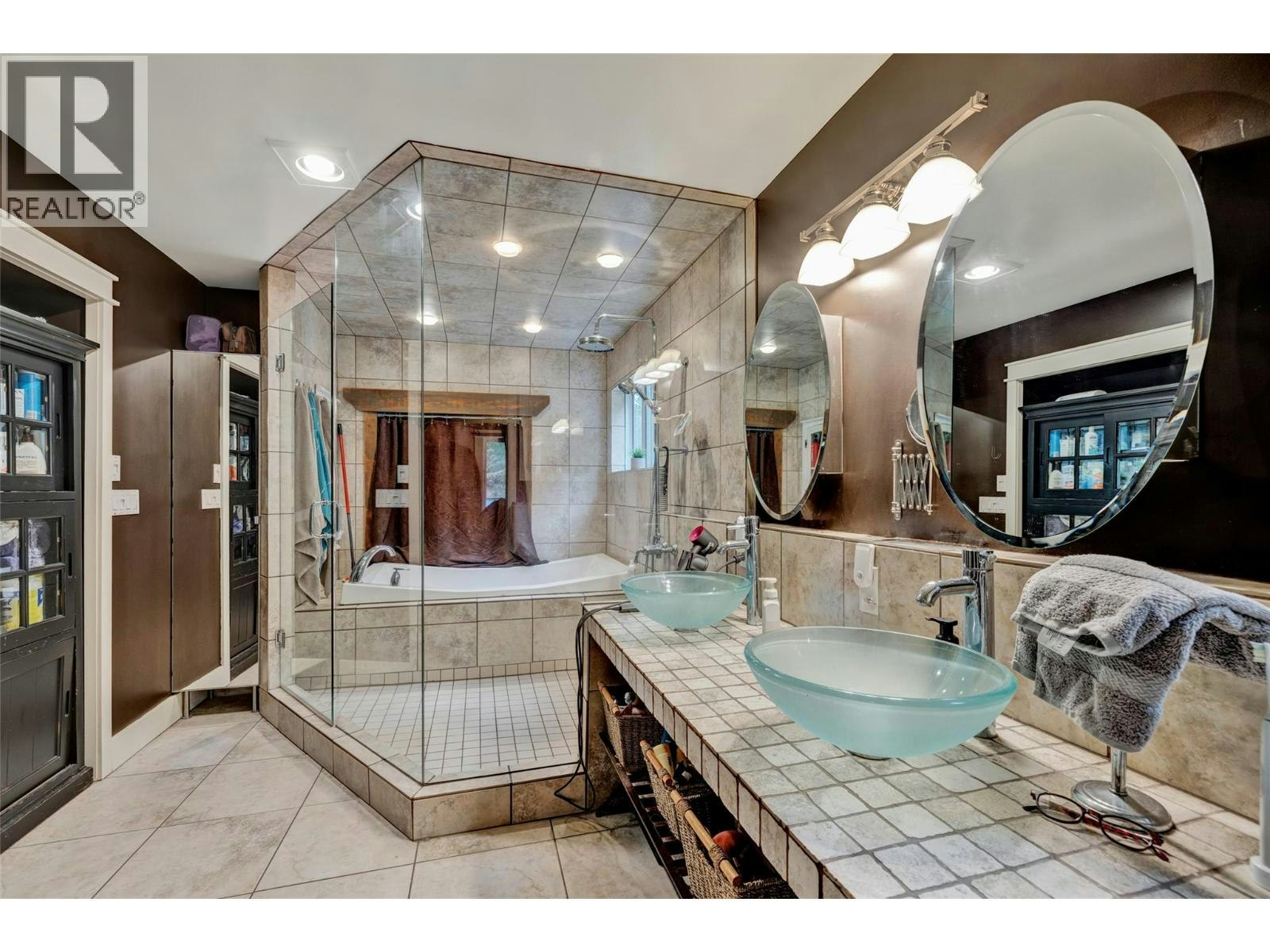 12300 E E 33 Highway Highway, Kelowna, BC, V1P 1K4 - 53