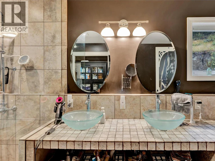 12300 E E 33 Highway Highway, Kelowna, BC, V1P 1K4 - 52