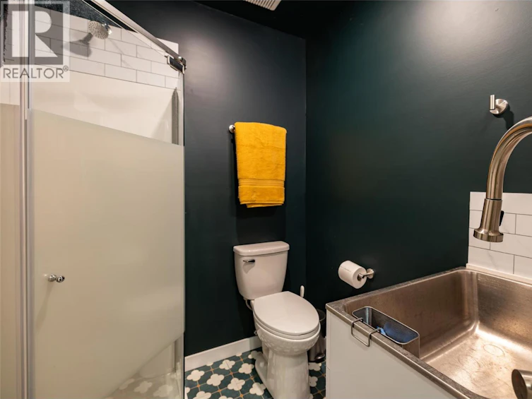 12300 E E 33 Highway Highway, Kelowna, BC, V1P 1K4 - 72