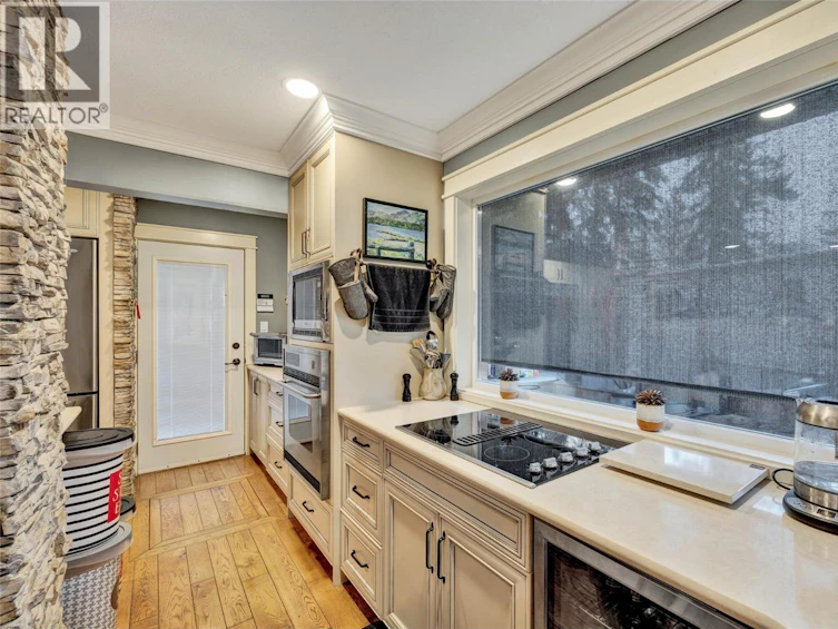 12300 E E 33 Highway Highway, Kelowna, BC, V1P 1K4 - 9