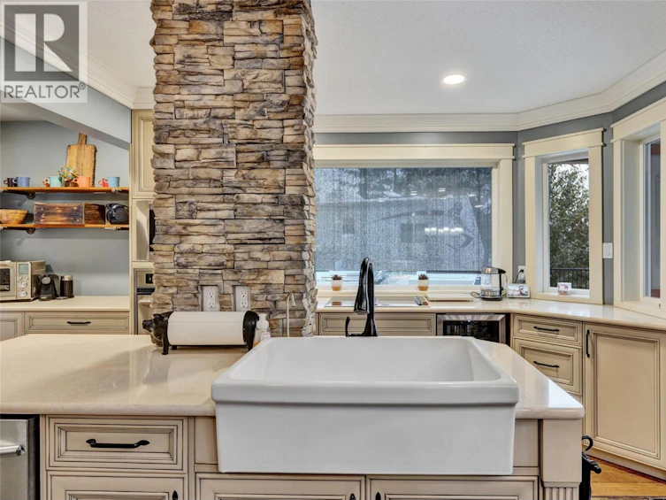 12300 E E 33 Highway Highway, Kelowna, BC, V1P 1K4 - 10