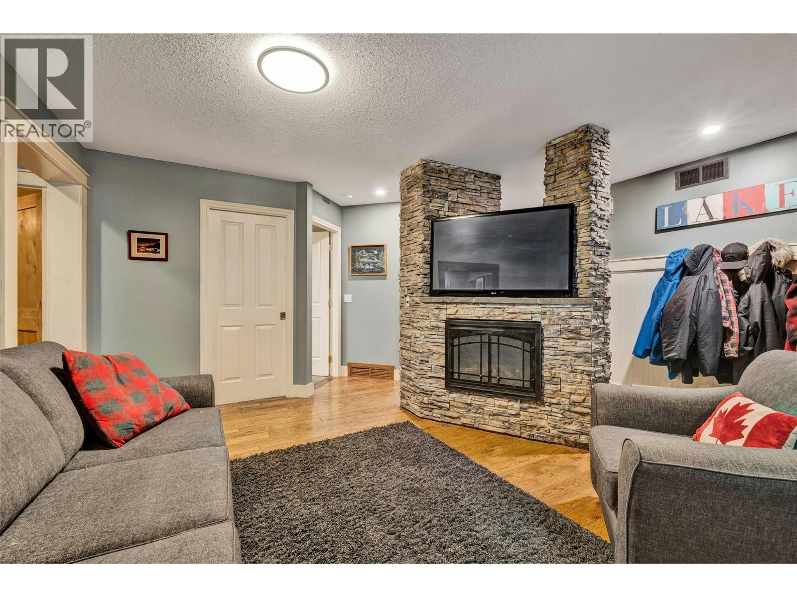 12300 E E 33 Highway Highway, Kelowna, BC, V1P 1K4 - 38