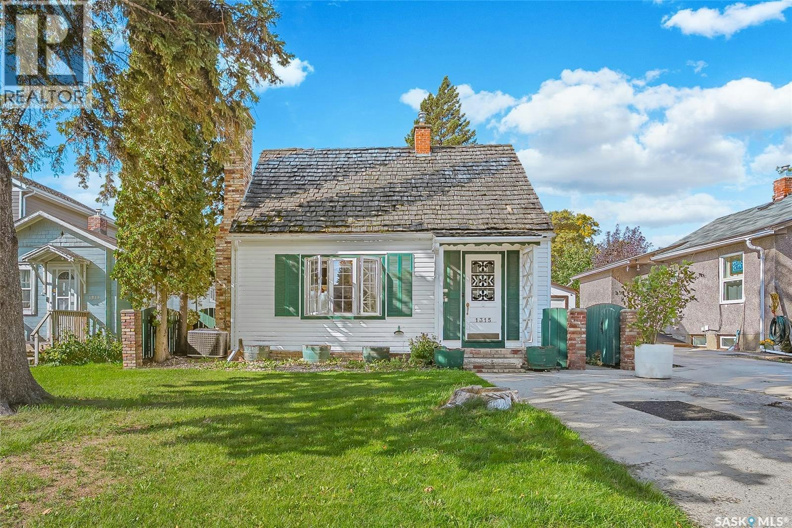 1315 2nd Avenue N, Saskatoon, SK, S7K 3E6