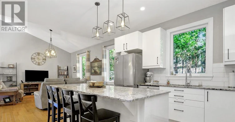 A Upper Unit 2565a Page Road, Ottawa, ON, K1W 1E5 - 2