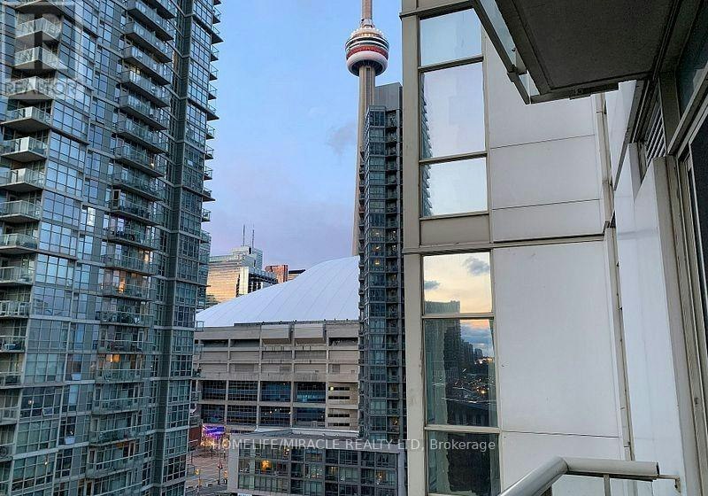 1105-35 Mariner Terrace, Toronto, ON, M5V 3V9