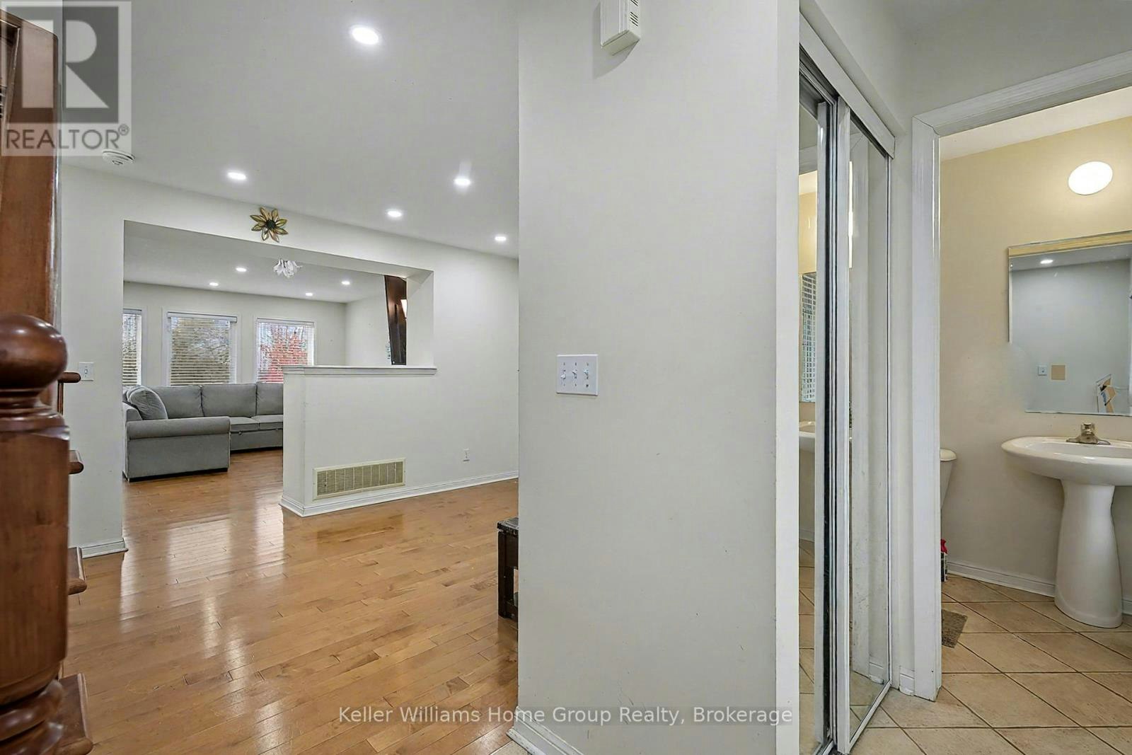 24 Baintree Way, Cambridge, ON, N1T 2H3 - 5