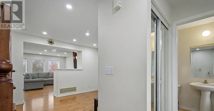 24 Baintree Way, Cambridge, ON, N1T 2H3 - 5