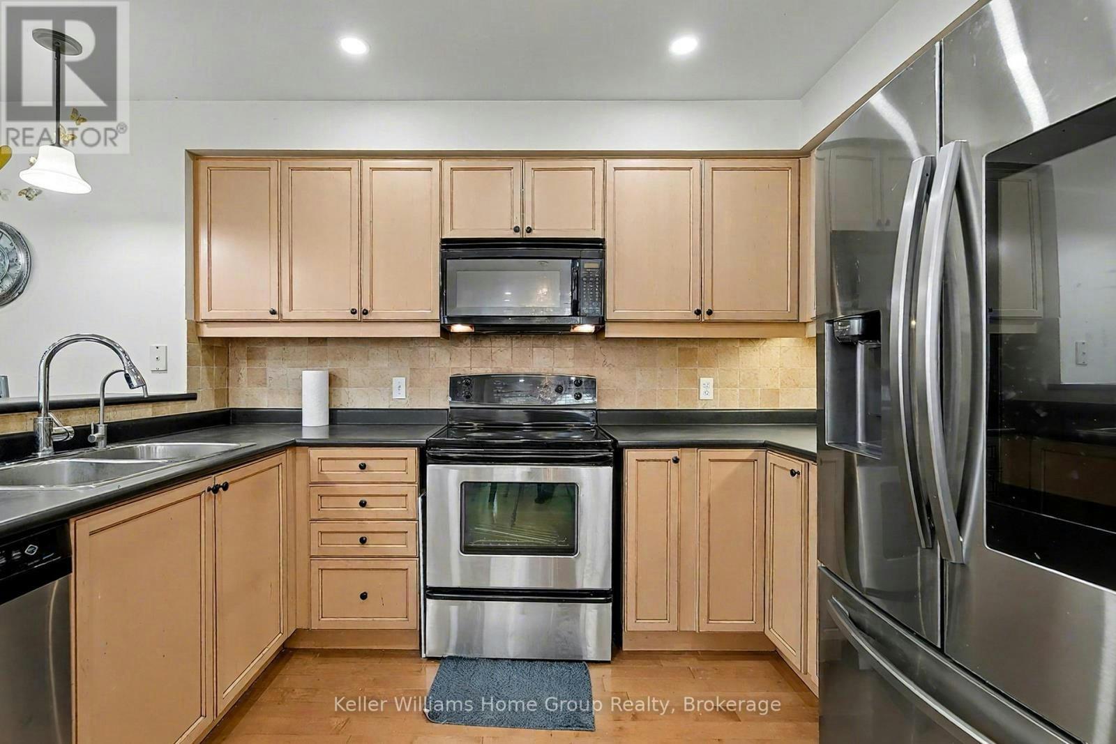24 Baintree Way, Cambridge, ON, N1T 2H3 - 17