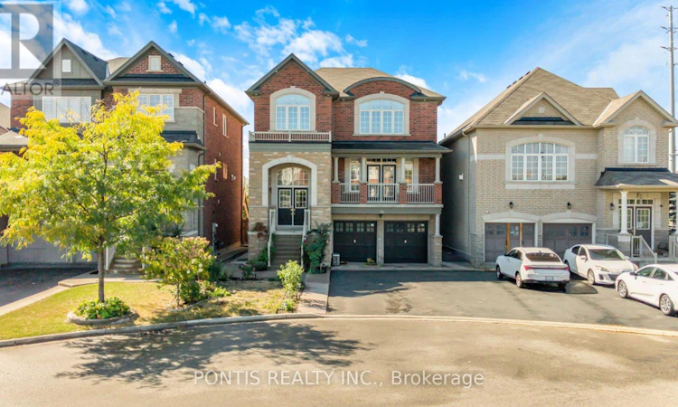 14 Arrowstone Court