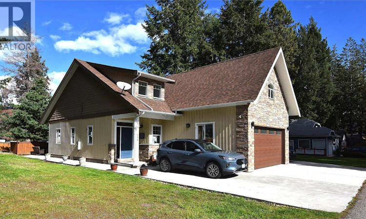 430 Hummingbird Avenue