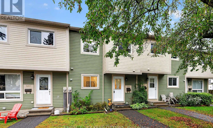 259 Teal Crescent