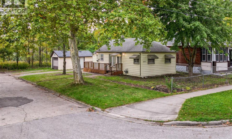 3605 Bloomfield