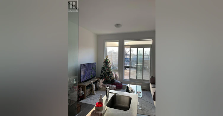 48 Perth Avenue, Toronto, ON, M6R 0A8 - 17