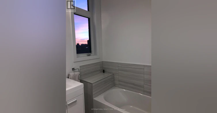 48 Perth Avenue, Toronto, ON, M6R 0A8 - 28