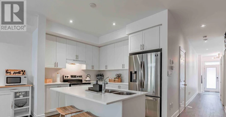 48 Hiawatha Court, Vaughan, ON, L4L 0J2 - 2