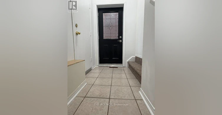 BSMT-584 Doubletree Lane, Newmarket, ON, L3X 2K6