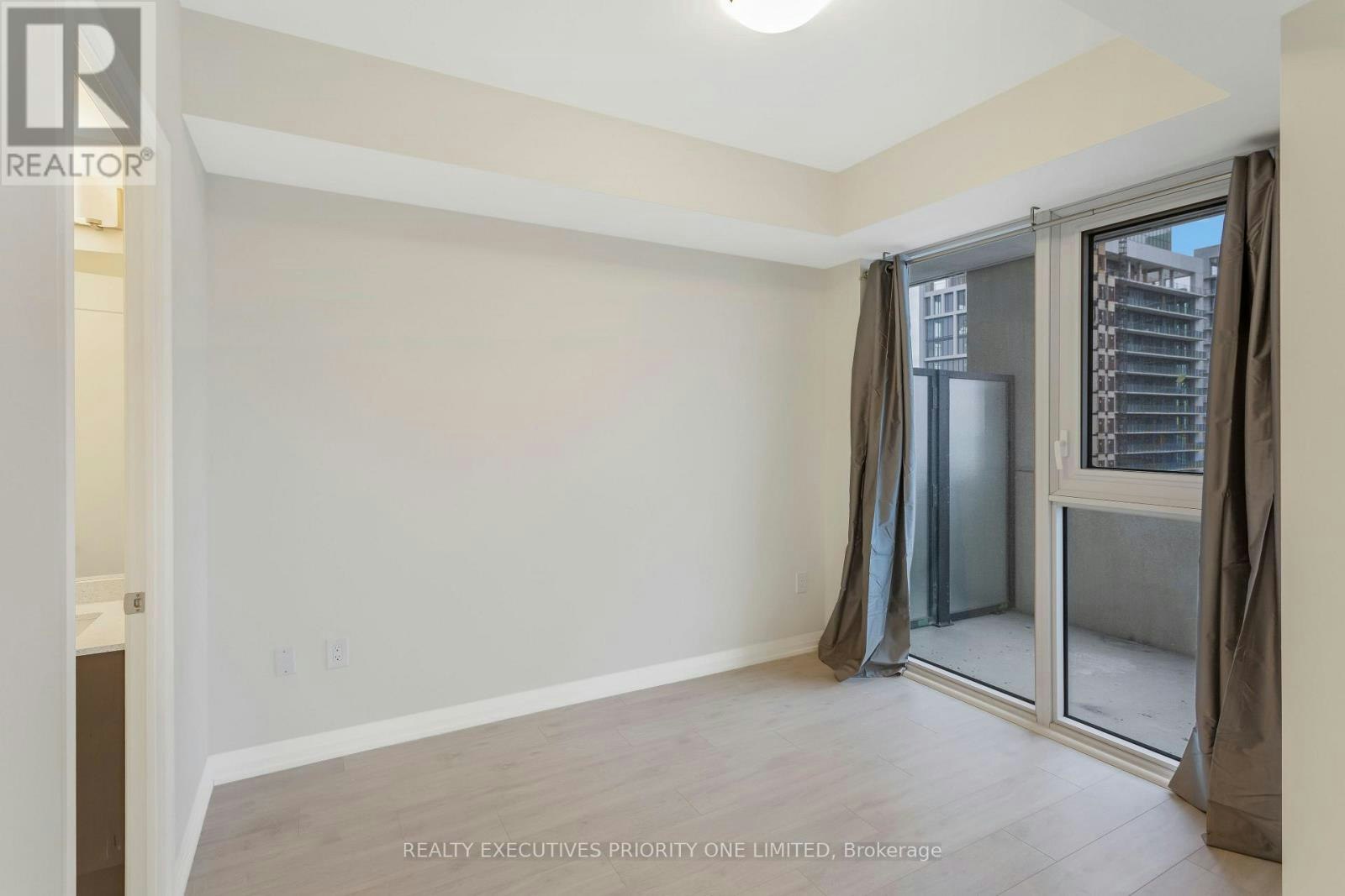 2018-9000 Jane Street, Vaughan, ON, L4K 0M6 - 5