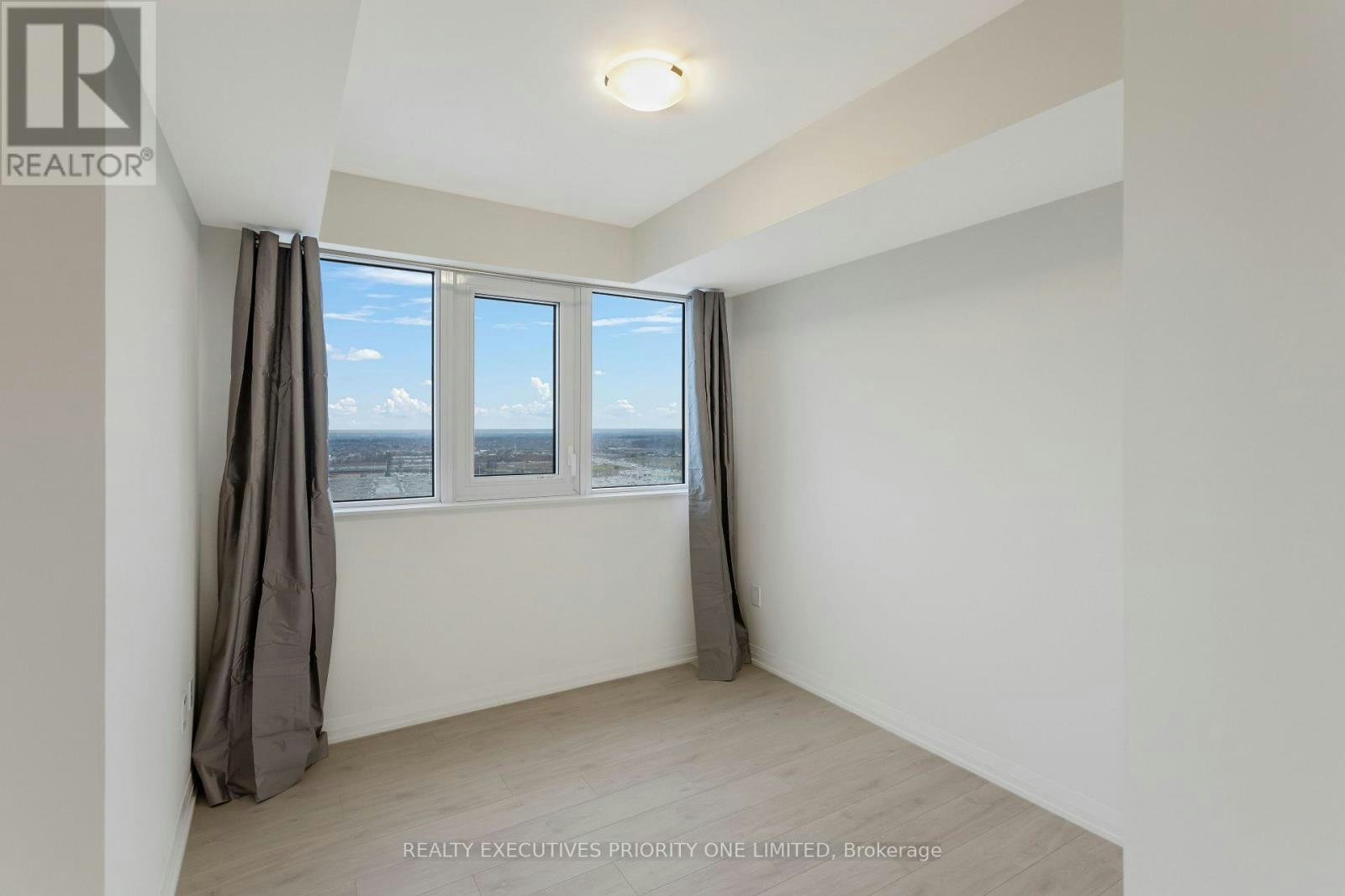 2018-9000 Jane Street, Vaughan, ON, L4K 0M6 - 3