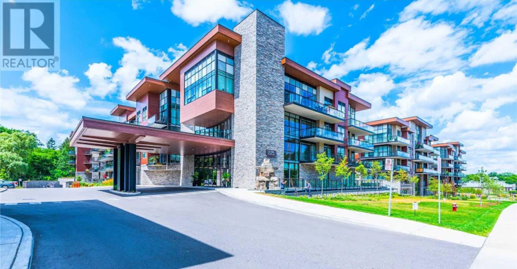 141-1575 Lakeshore Road W, Mississauga, ON, L5J 0B1