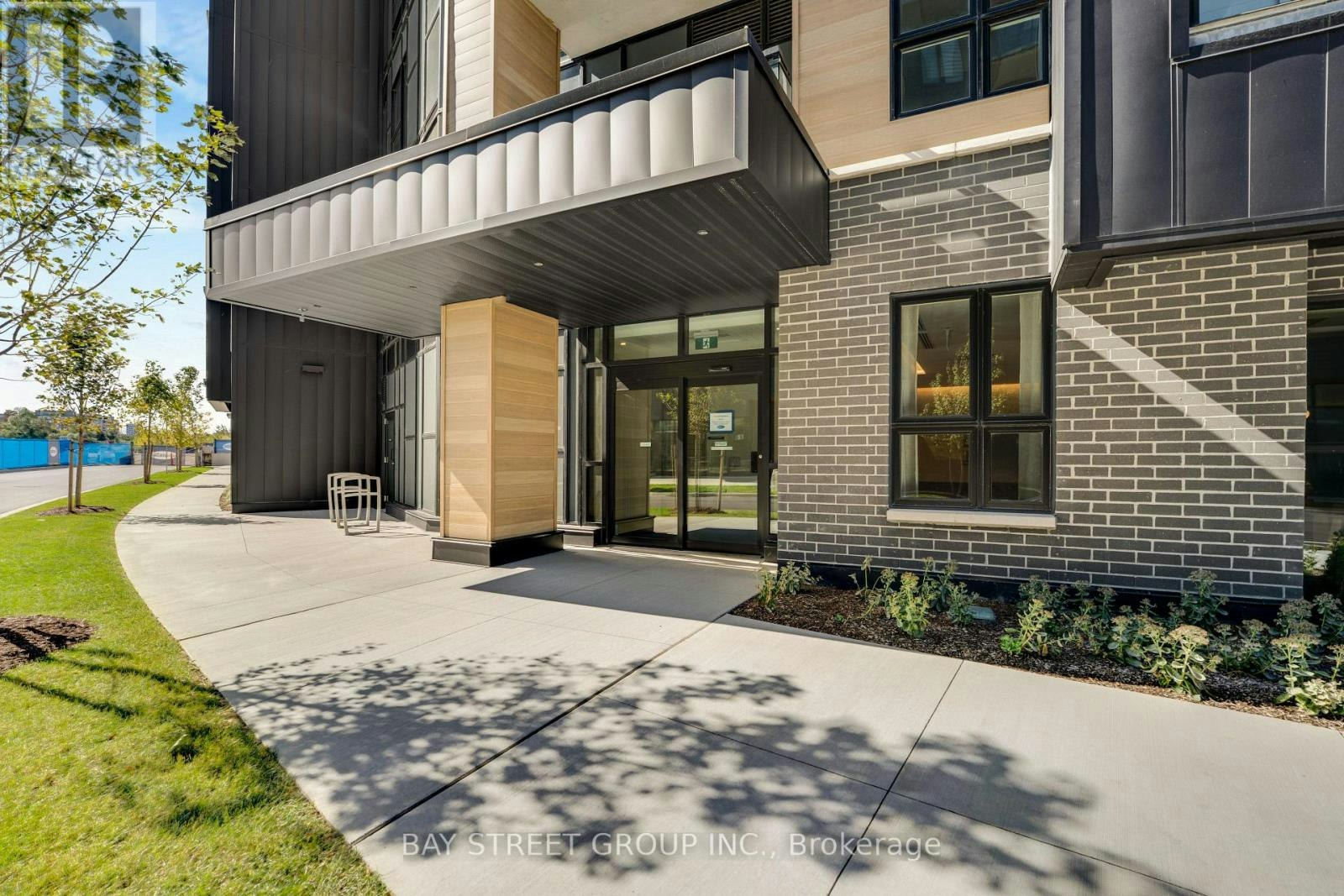 503-3008 William Cutmore Boulevard, Oakville, ON, L6H 8A4 - 2